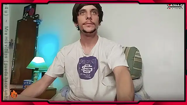 Snapshot of tobix_ chatting on 12/29/24, 11:50 tobix online show from 12/29/24, 11:50