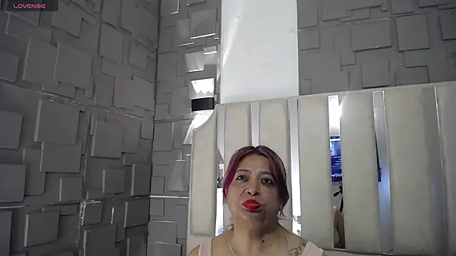 Natasha 699 online show from 06/19/26, 10:46