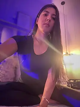 MarianaBenz online show from 03/15/25, 09:05