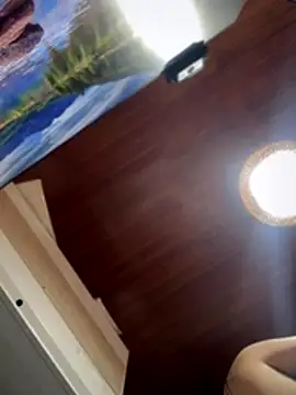 MarianaBenz online show from 11/05/25, 11:27