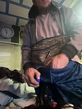 Snapshot of Followthepiper chatting on 11/11/25, 11:49 Followthepiper online show from 11/11/25, 11:49