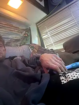 Snapshot of Followthepiper chatting on 11/19/25, 09:48 Followthepiper online show from 11/19/25, 09:48