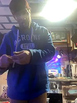 Snapshot of Followthepiper chatting on 11/23/25, 09:31 Followthepiper online show from 11/23/25, 09:31