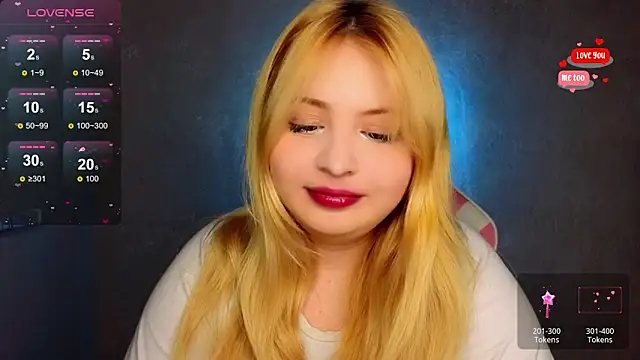 Snapshot of shy_blondiee chatting on 03/18/25, 11:31 shy blondiee online show from 03/18/25, 11:31