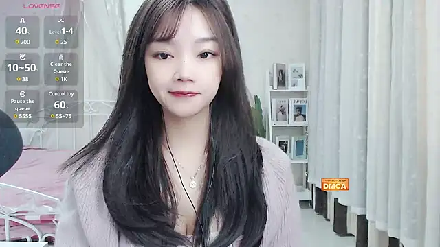 Snapshot of Jenny-Z chatting on 02/25/25, 02:03 Jenny-Z online show from 02/25/25, 02:03