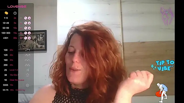 Snapshot of valentinaxcam chatting on 01/31/26, 09:13 valentinaxcam online show from 01/31/26, 09:13