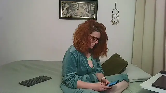Snapshot of valentinaxcam chatting on 05/01/26, 10:25 valentinaxcam online show from 05/01/26, 10:25