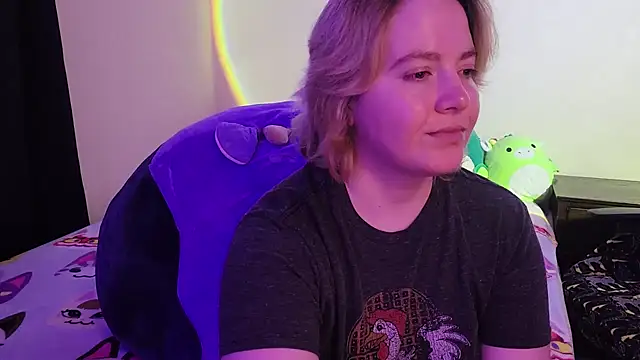 Snapshot of InternetFairy_XO chatting on 01/29/25, 07:36 InternetFairy XO online show from 01/29/25, 07:36