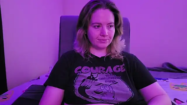 Snapshot of InternetFairy_XO chatting on 10/25/25, 03:14 InternetFairy XO online show from 10/25/25, 03:14