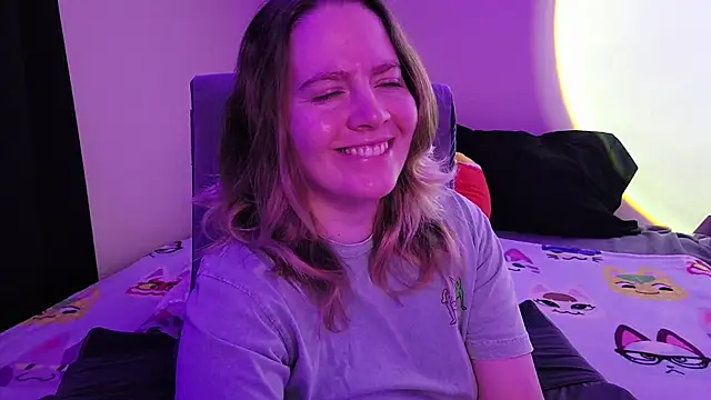 Snapshot of InternetFairy_XO chatting on 01/07/26, 08:50 InternetFairy XO online show from 01/07/26, 08:50