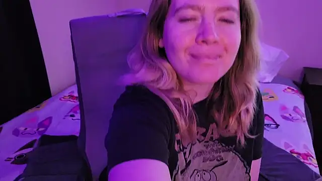 Snapshot of InternetFairy_XO chatting on 02/02/26, 09:30 InternetFairy XO online show from 02/02/26, 09:30