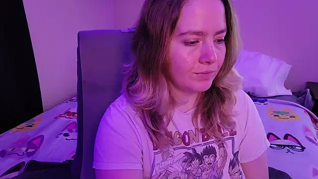 Snapshot of InternetFairy_XO chatting on 02/03/26, 06:40 InternetFairy XO online show from 02/03/26, 06:40