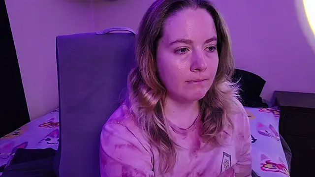 Snapshot of InternetFairy_XO chatting on 03/02/26, 08:10 InternetFairy XO online show from 03/02/26, 08:10