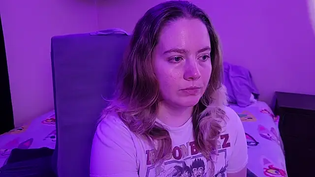 Snapshot of InternetFairy_XO chatting on 03/22/26, 06:50 InternetFairy XO online show from 03/22/26, 06:50