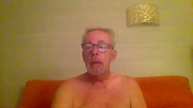 tuggy59 online show from 09/09/25, 04:23