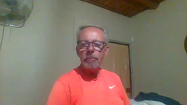 tuggy59 online show from 10/13/25, 05:46