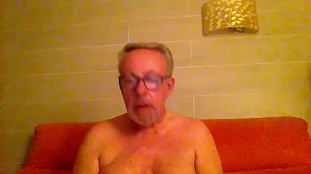 tuggy59 online show from 05/27/26, 03:36