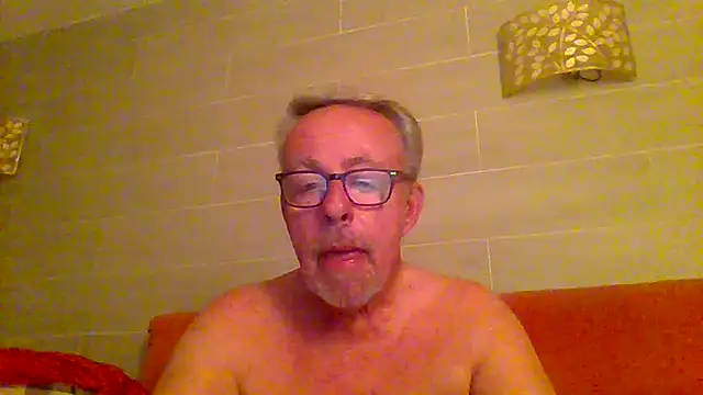 tuggy59 online show from 06/12/26, 03:49