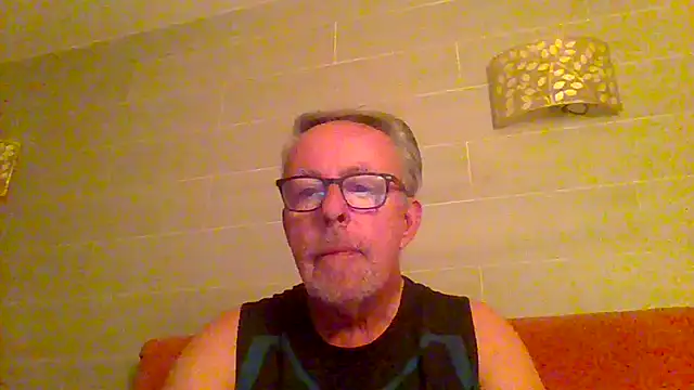 tuggy59 online show from 06/16/26, 03:42