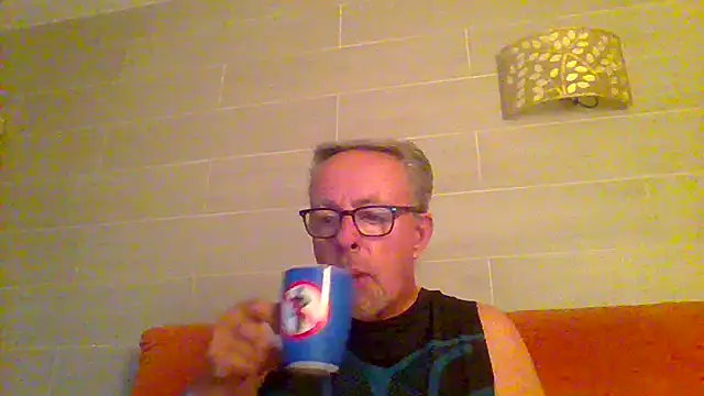 tuggy59 online show from 06/17/26, 04:48