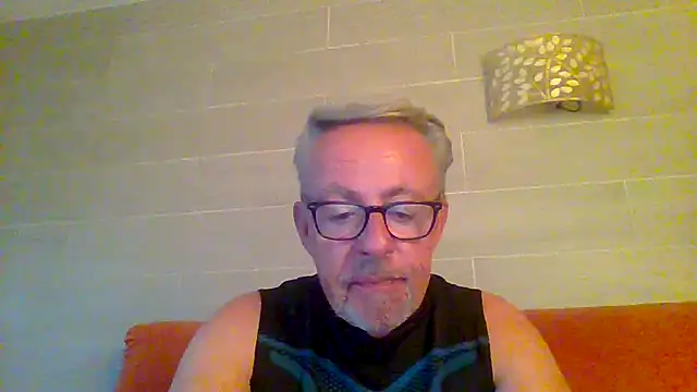 tuggy59 online show from 06/18/26, 05:08