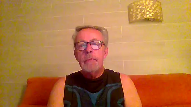 tuggy59 online show from 06/19/26, 04:17