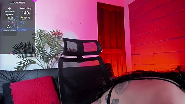 KaydeBexley online show from 10/16/25, 02:23