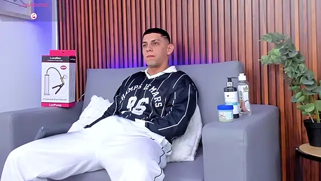 Alex cute77 online show from 05/09/26, 10:31