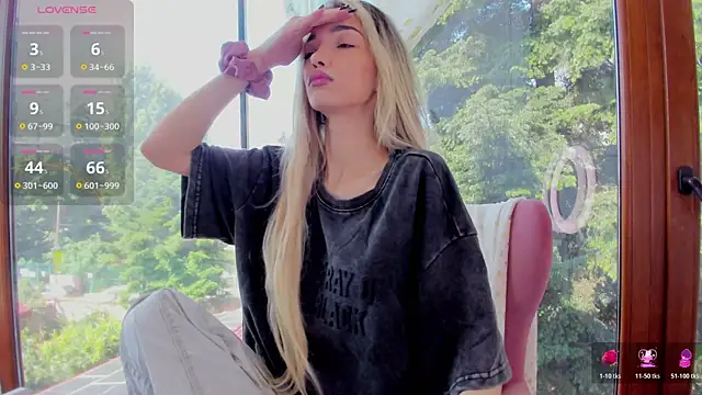 Sassy Teen online show from 06/18/26, 07:41