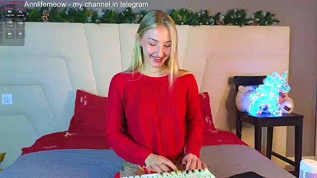 Snapshot of annief0x chatting on 01/03/25, 03:05 annief0x online show from 01/03/25, 03:05