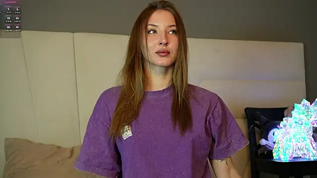 Snapshot of annief0x chatting on 03/07/26, 01:57 annief0x online show from 03/07/26, 01:57