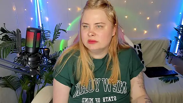 Akemi BBW online show from 01/17/25, 09:06