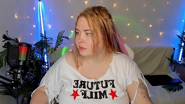 Akemi BBW online show from 01/18/25, 07:26