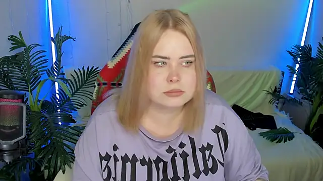 Akemi BBW online show from 02/09/25, 07:19