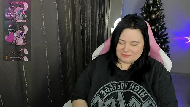 Snapshot of Akemi_BBW chatting on 01/11/26, 04:39 Akemi BBW online show from 01/11/26, 04:39