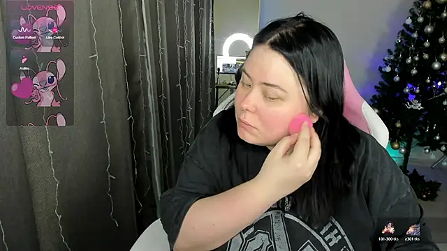 Snapshot of Akemi_BBW chatting on 01/15/26, 04:50 Akemi BBW online show from 01/15/26, 04:50