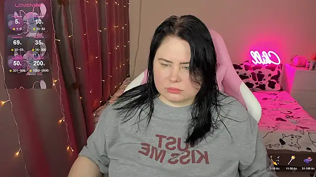 Snapshot of Akemi_BBW chatting on 02/07/26, 05:33 Akemi BBW online show from 02/07/26, 05:33