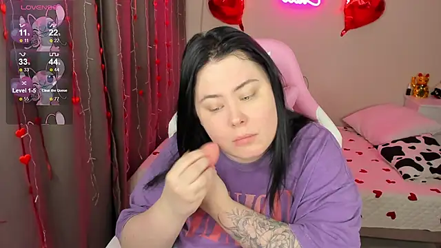 Snapshot of Akemi_BBW chatting on 02/23/26, 05:49 Akemi BBW online show from 02/23/26, 05:49