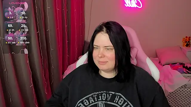 Snapshot of Akemi_BBW chatting on 03/11/26, 04:29 Akemi BBW online show from 03/11/26, 04:29