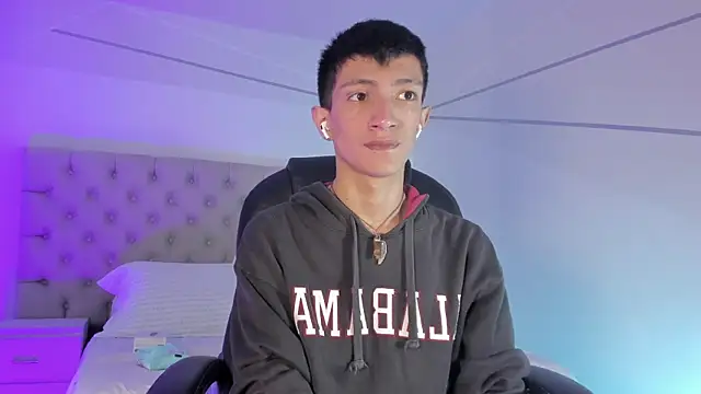 DereckCooperr online show from 12/29/24, 06:27