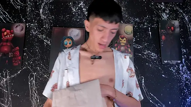 Snapshot of DereckCooperr chatting on 01/06/26, 10:01 DereckCooperr online show from 01/06/26, 10:01