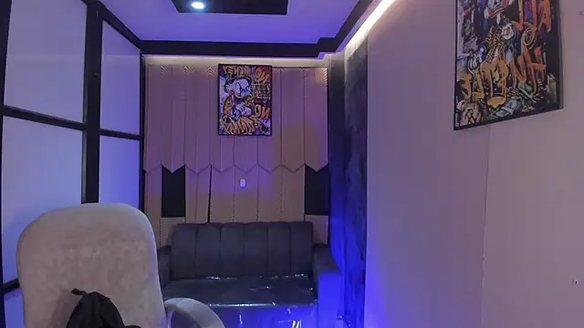 Snapshot of DereckCooperr chatting on 02/24/26, 11:14 DereckCooperr online show from 02/24/26, 11:14