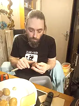 teekoine1 online show from 01/05/25, 12:52