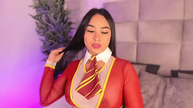 mia crawford online show from 11/08/25, 12:05