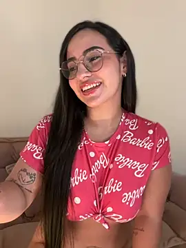 Snapshot of anniesweet02 chatting on 11/25/25, 11:05 anniesweet02 online show from 11/25/25, 11:05