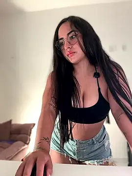 Snapshot of anniesweet02 chatting on 01/10/26, 12:12 anniesweet02 online show from 01/10/26, 12:12