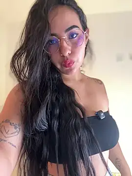 Snapshot of anniesweet02 chatting on 02/17/26, 12:56 anniesweet02 online show from 02/17/26, 12:56