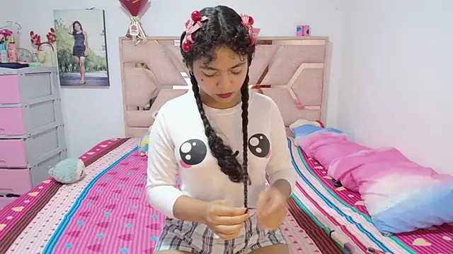 Snapshot of Winnifer_Gonzal chatting on 04/26/26, 03:15 Winnifer Gonzal online show from 04/26/26, 03:15