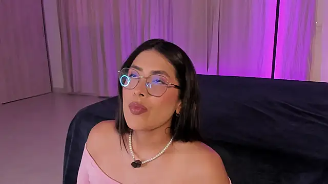 Snapshot of tina_olsen07 chatting on 02/22/26, 08:07 tina olsen07 online show from 02/22/26, 08:07