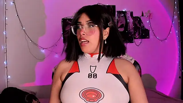 Snapshot of willow_poisson chatting on 12/03/25, 05:11 willow poisson online show from 12/03/25, 05:11